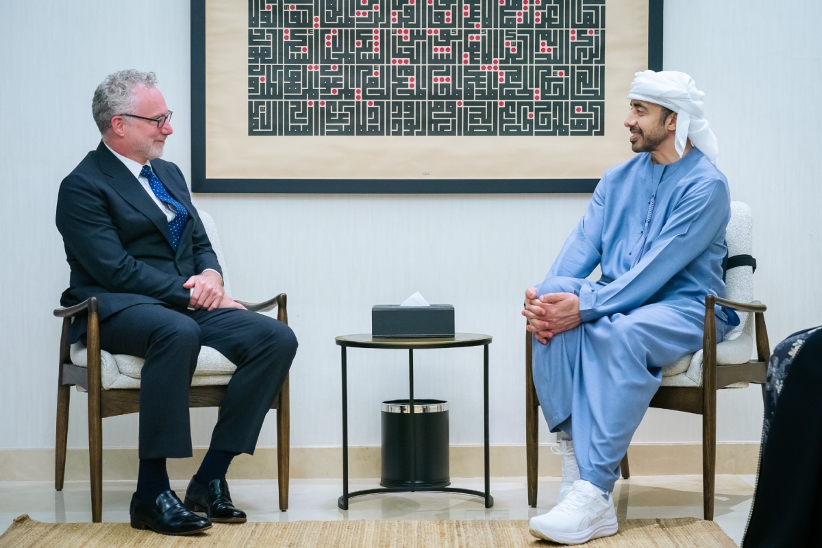 Abdullah bin Zayed, Canadian Prime Minister’s Principal Secretary discuss strengthening bilateral ties