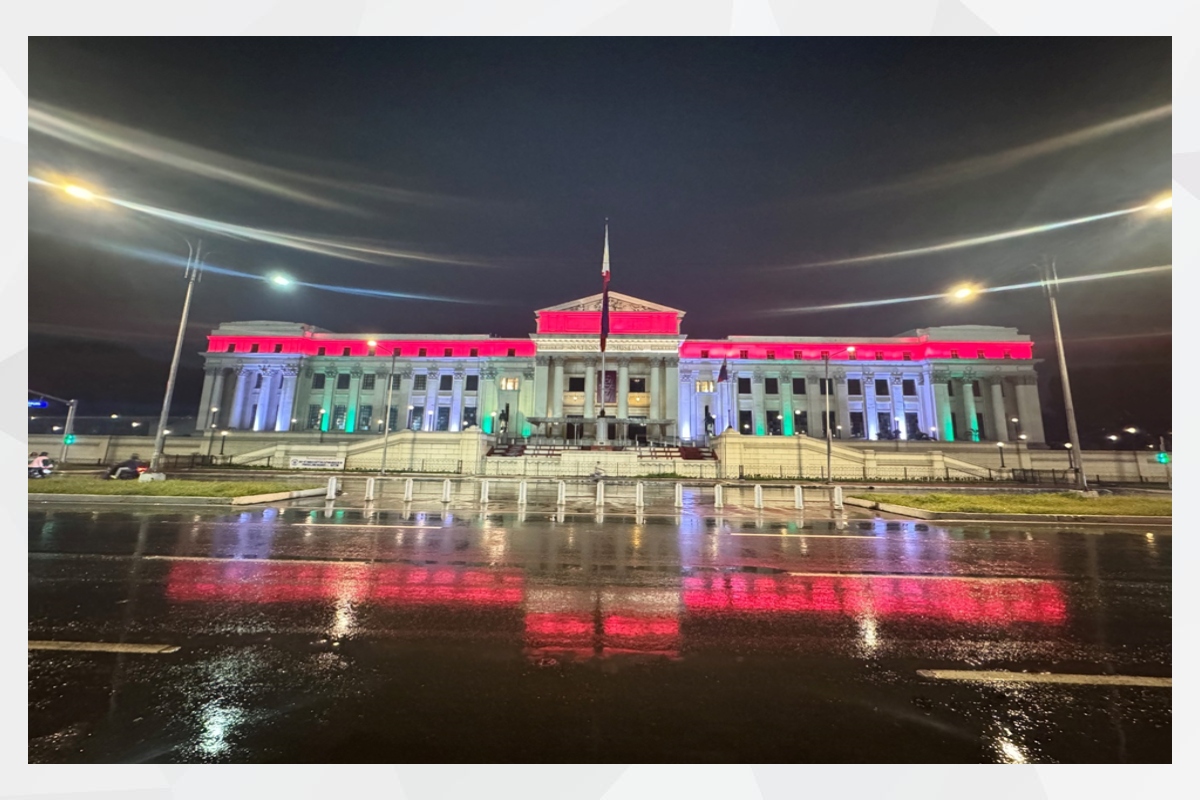 Photos of the illumination of the most historical monuments in the Philippines with the UAE flag, including the National Museum of Fine Arts and the José Rizal Monument in Luneta Park, to commemorate the 51st  anniversary of bilateral relation between the two countries.
Happy anniversary. 