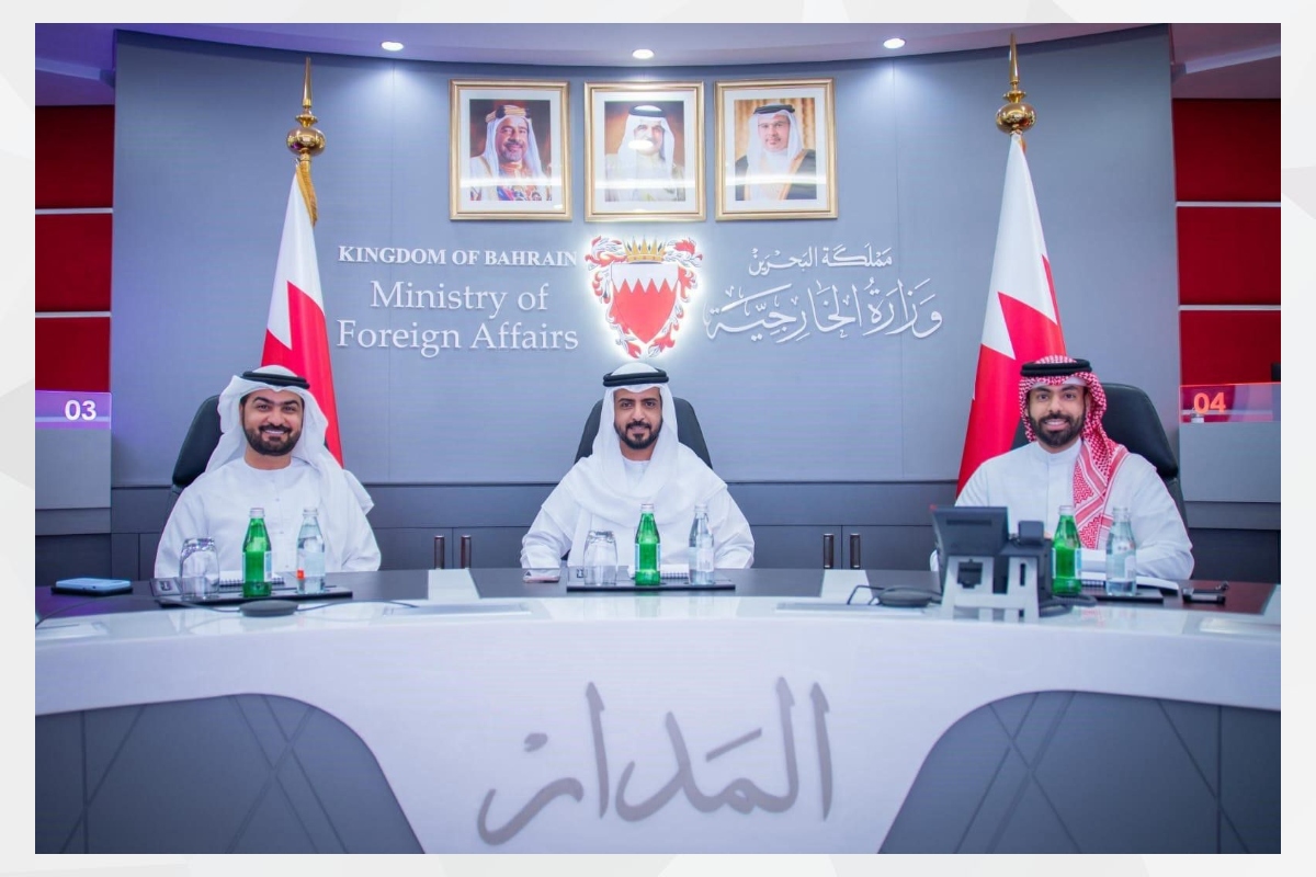 قام سعادة فهد محمد بن كردوس العامري، سفير دولة الإمارات العربية المتحدة لدى مملكة البحرين الشقيقة، بزيارة إلى مركز المدار بوزارة الخارجية البحرينية.