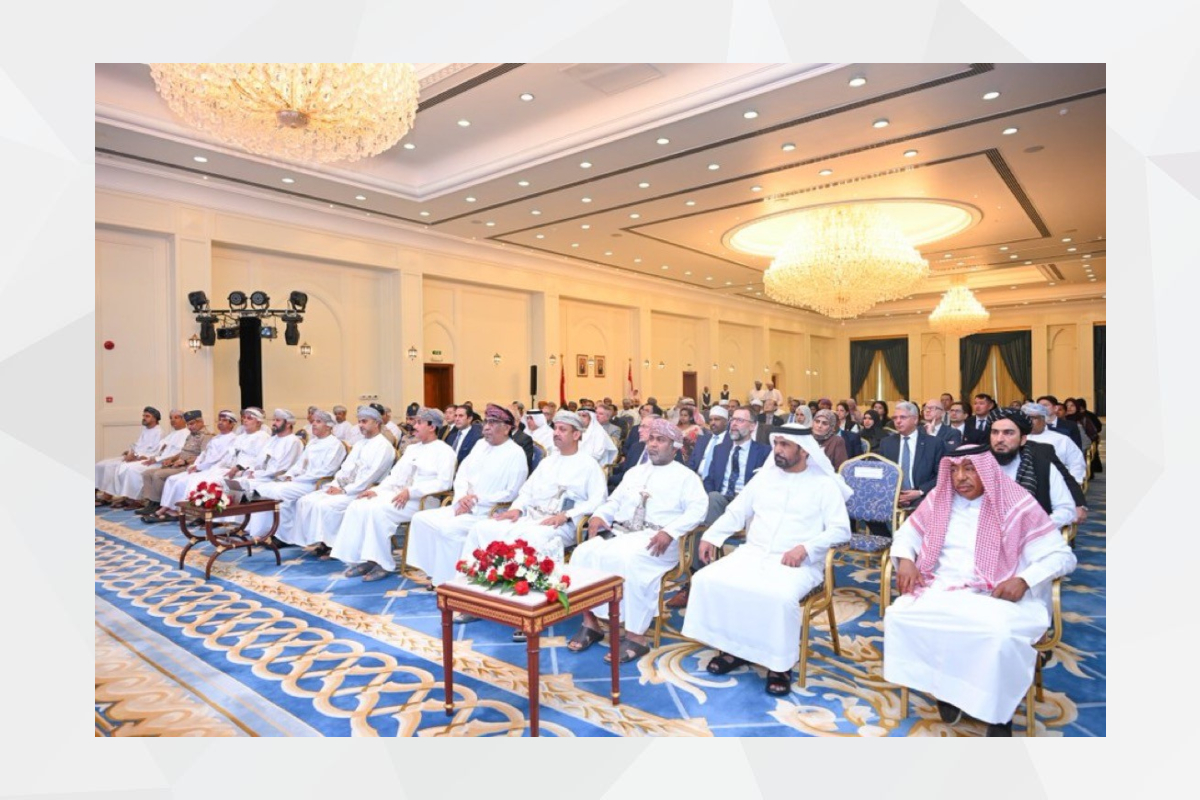 شارك معالي محمد بن نخيرة الظاهري سفير الدولة في مسقط تدشين إطلاق البوابة الإلكترونية لوزارة الخارجية العمانية، تكمن أهمية هذه البوابة في توفير منصة رقمية متكاملة تسهل عمليات التواصل وتقديم الخدمات الدبلوماسية والقنصلية.
