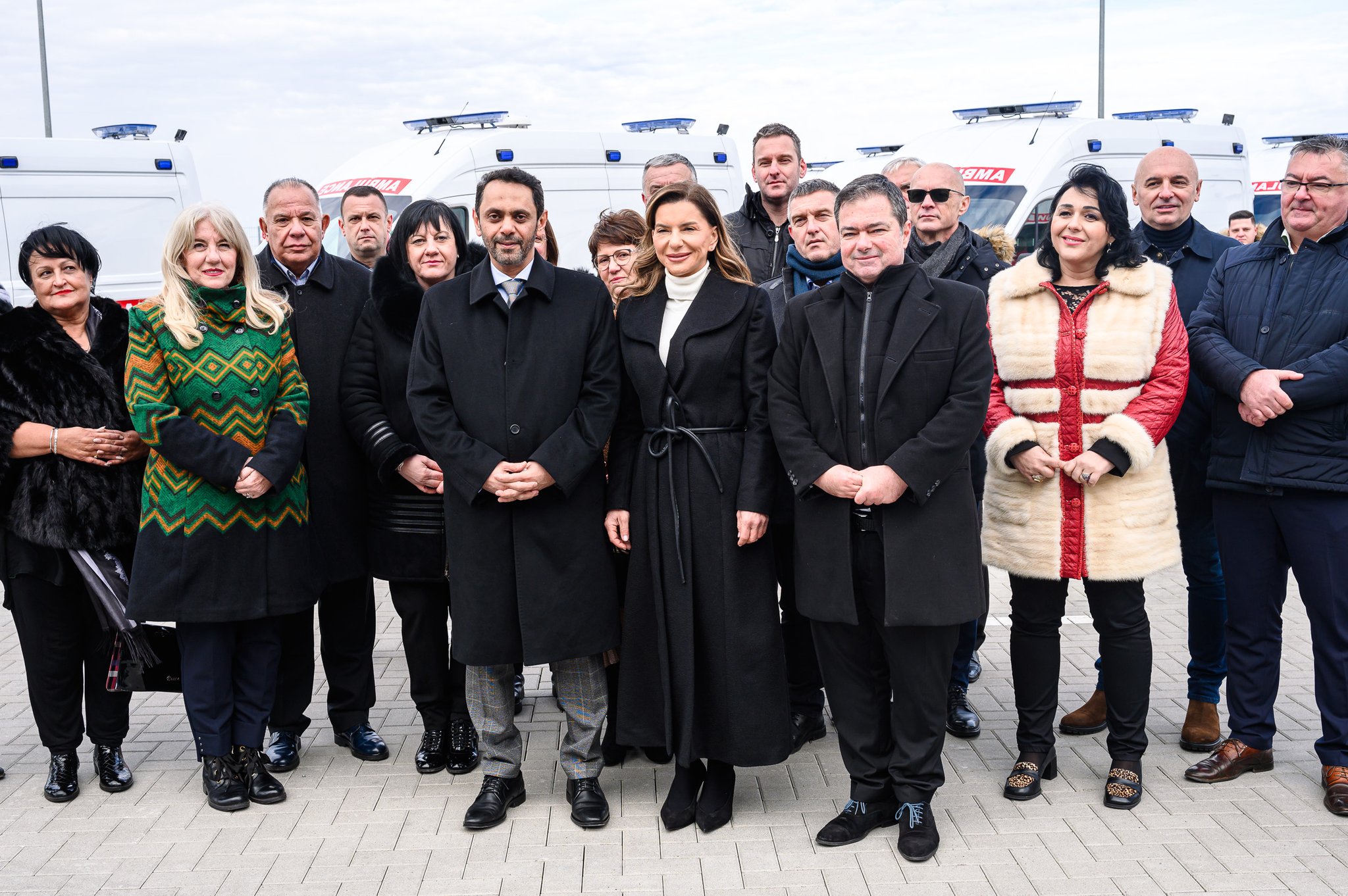 H.E. Mubarak Saeed Al Dhaheri, Ambassador of the United Arab Emirates in Serbia and Mrs. Sanja Skodric, Director of the Health Insurance Fund of the Republic of Serbia handed over 15 ambulance vehicles to the directors of health institutions in the Republic of Serbia, as a gift from the UAE.