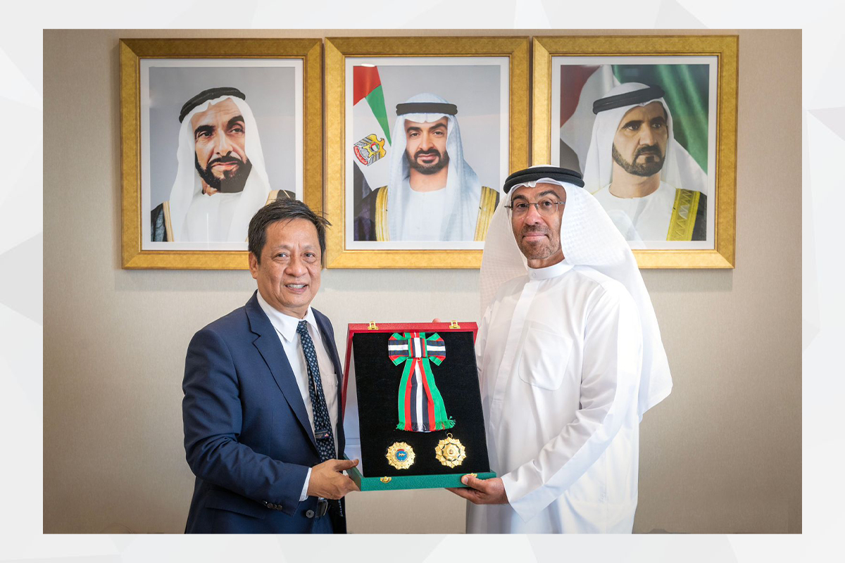 UAE President awards First Class Medal of Independence to Ambassador of ...