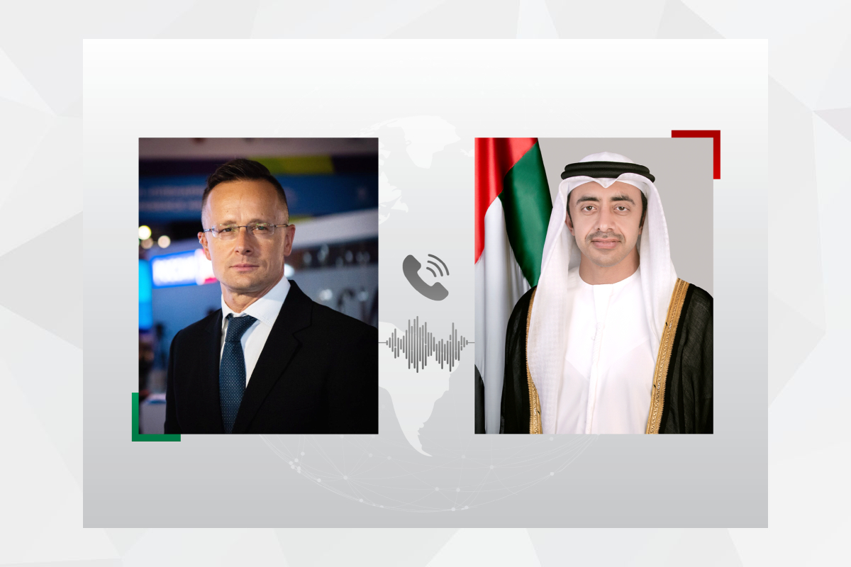 بحث سمو الشيخ عبدالله بن زايد آل نهيان نائب رئيس مجلس الوزراء وزير الخارجية، خلال اتصال هاتفي مع معالي بيتر زيجارتو وزير خارجية المجر، العلاقات الثنائية وفرص تنمية مسارات التعاون بين البلدين.