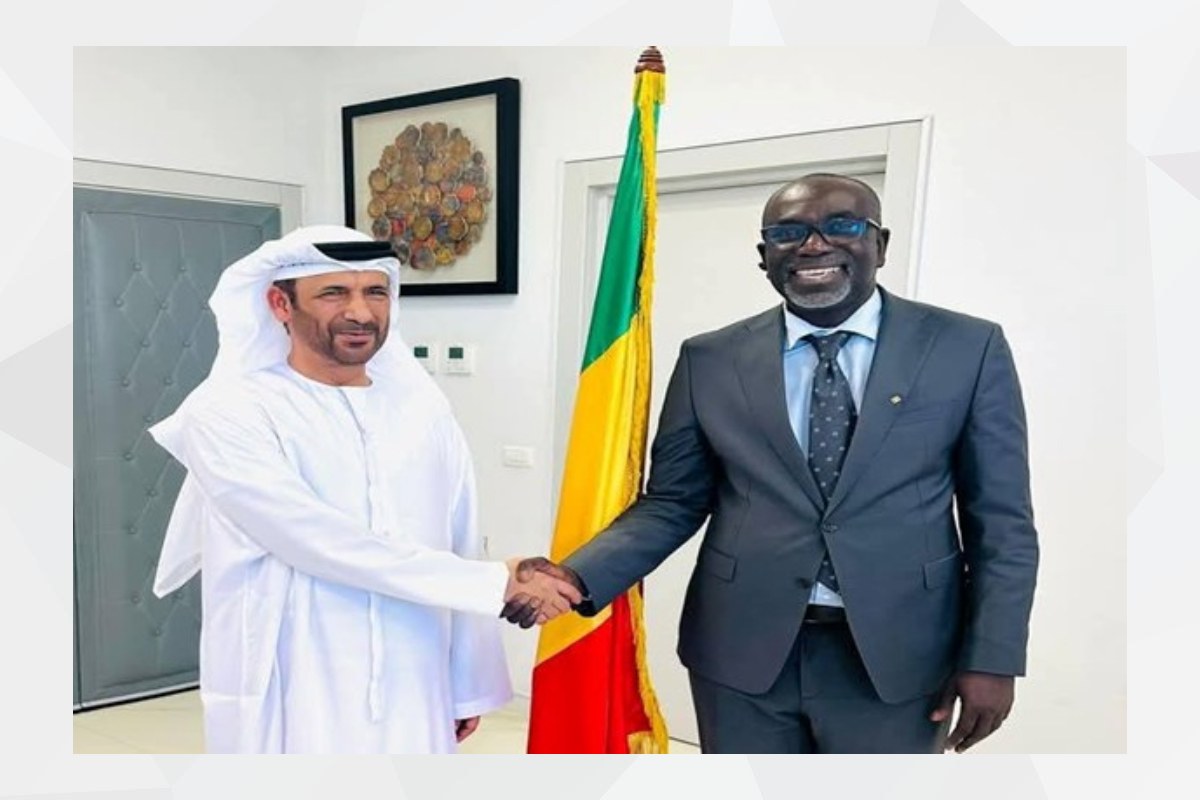 بحث سعادة السفير سعيد حمدان النقبي رئيس البعثة مع معالي أحمد مصطفى انجيك ساري، وزير التدريب المهني والفني بجمهورية السنغال مستجدات التعاون المشترك بين البلدين في مجال التدريب المهني والتعليم الفني.

