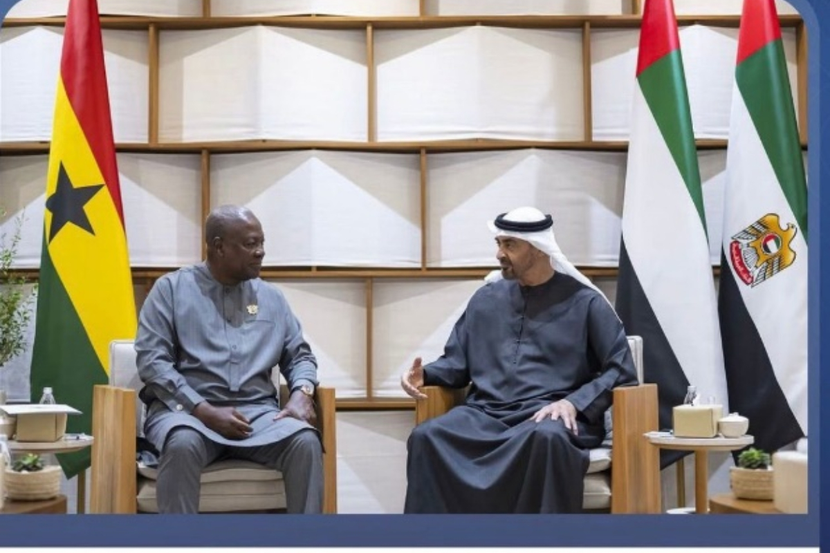 اتّفق صاحب السمو الشيخ محمد بن زايد آل نهيان رئيس دولة الإمارات العربية المتحدة، وفخامة الرئيس جون دراماني ماهاما، على تعزيز التعاون في مجال الطاقة. واقترحا استثمار دولة الإمارات في مرافق تخزين النفط والغاز في جمهورية غانا.
