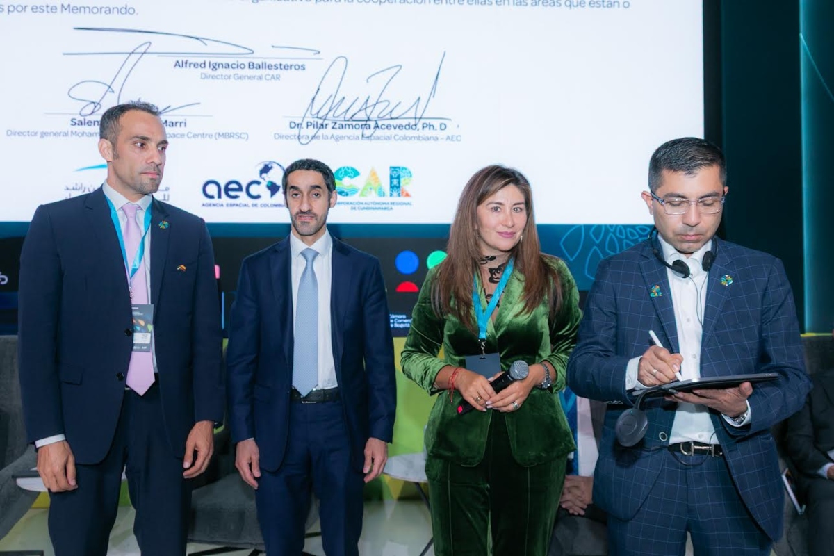 وقّع مركز محمد بن راشد للفضاء مذكرة تفاهم مع كل من الهيئة الإقليمية المستقلة في كونديناماركا والوكالة الكولومبية للفضاء، وذلك بهدف تعزيز التعاون الثنائي في مجالات علوم وتكنولوجيا الفضاء بين دولة الإمارات العربية المتحدة وجمهورية كولومبيا.
