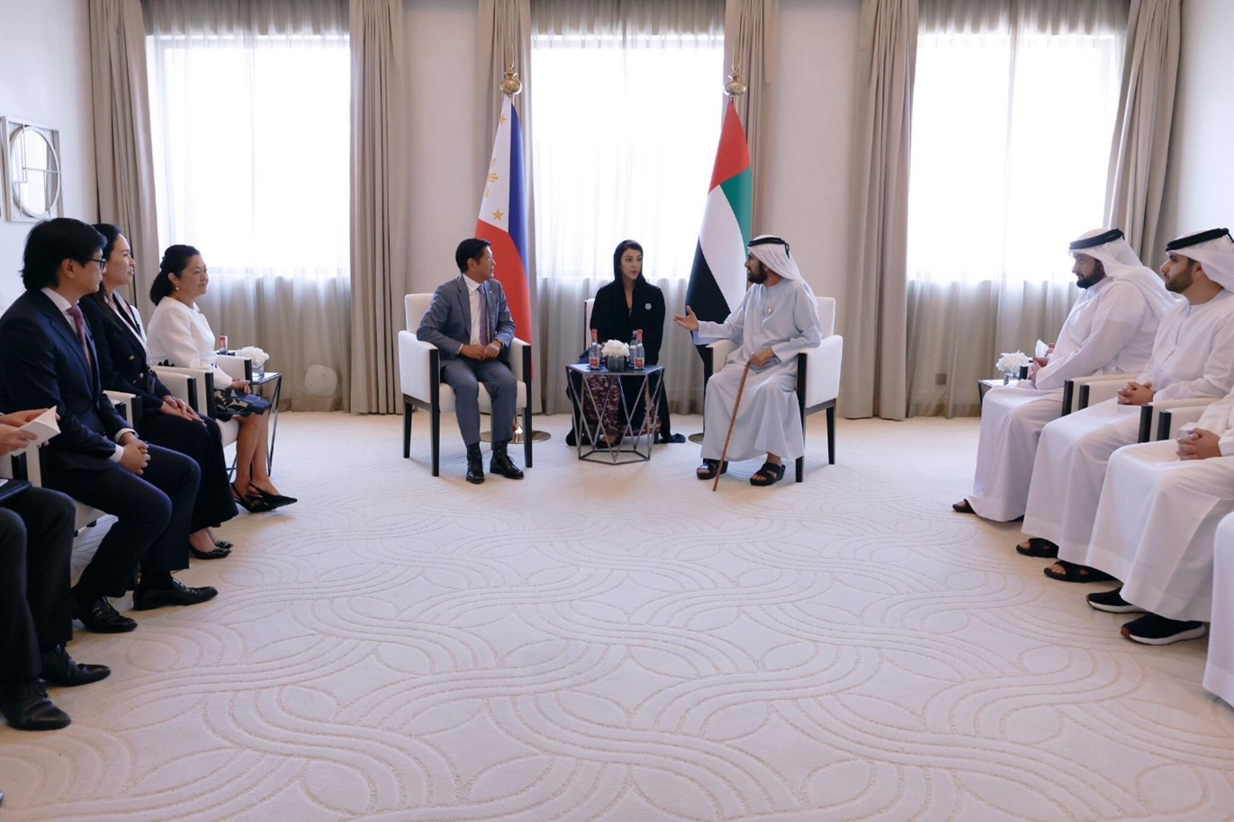 His Highness Sheikh Mohammed Bin Rashid Al Maktoum, Vice President and Prime Minister of the UAE and Ruler of Dubai, today received His Excellency Ferdinand Marcos Jr., President of the Republic of the Philippines, in the presence of His Highness Sheikh Ahmed Bin Mohammed Bin Rashid Al Maktoum, Deputy Ruler of Dubai, as part of His Excellency's visit to the country.
