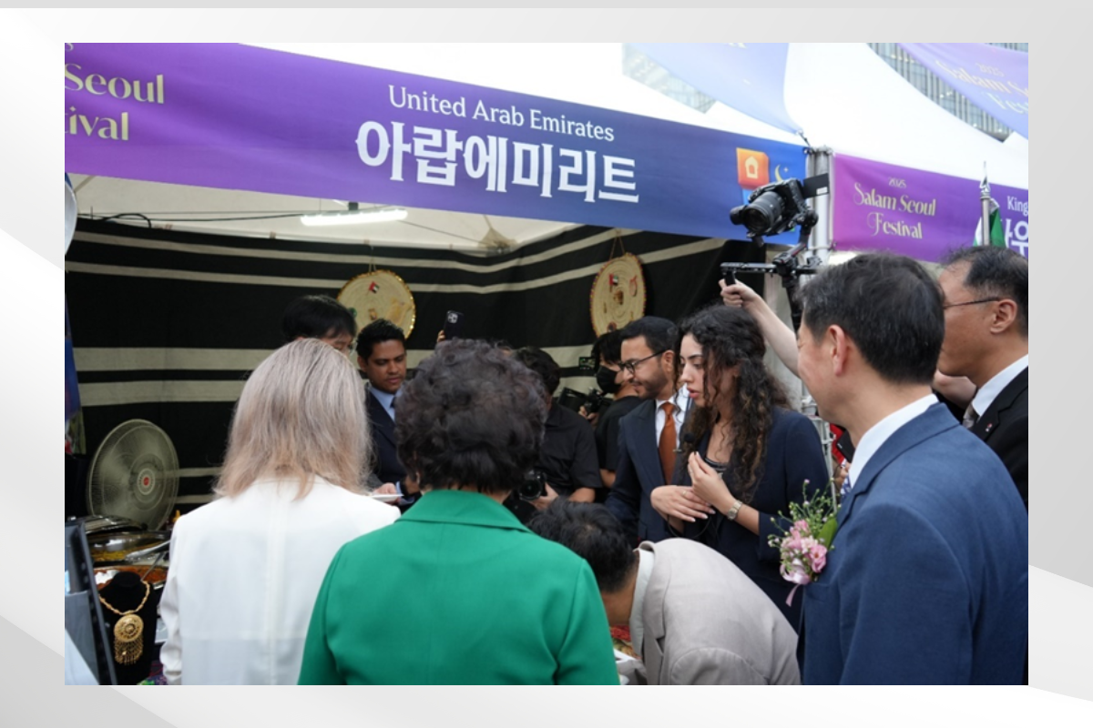 The UAE Embassy in Seoul took part by hosting a dedicated booth that presented aspects of Emirati culture and traditions, fostering vibrant exchange and promoting greater mutual understanding among participants.