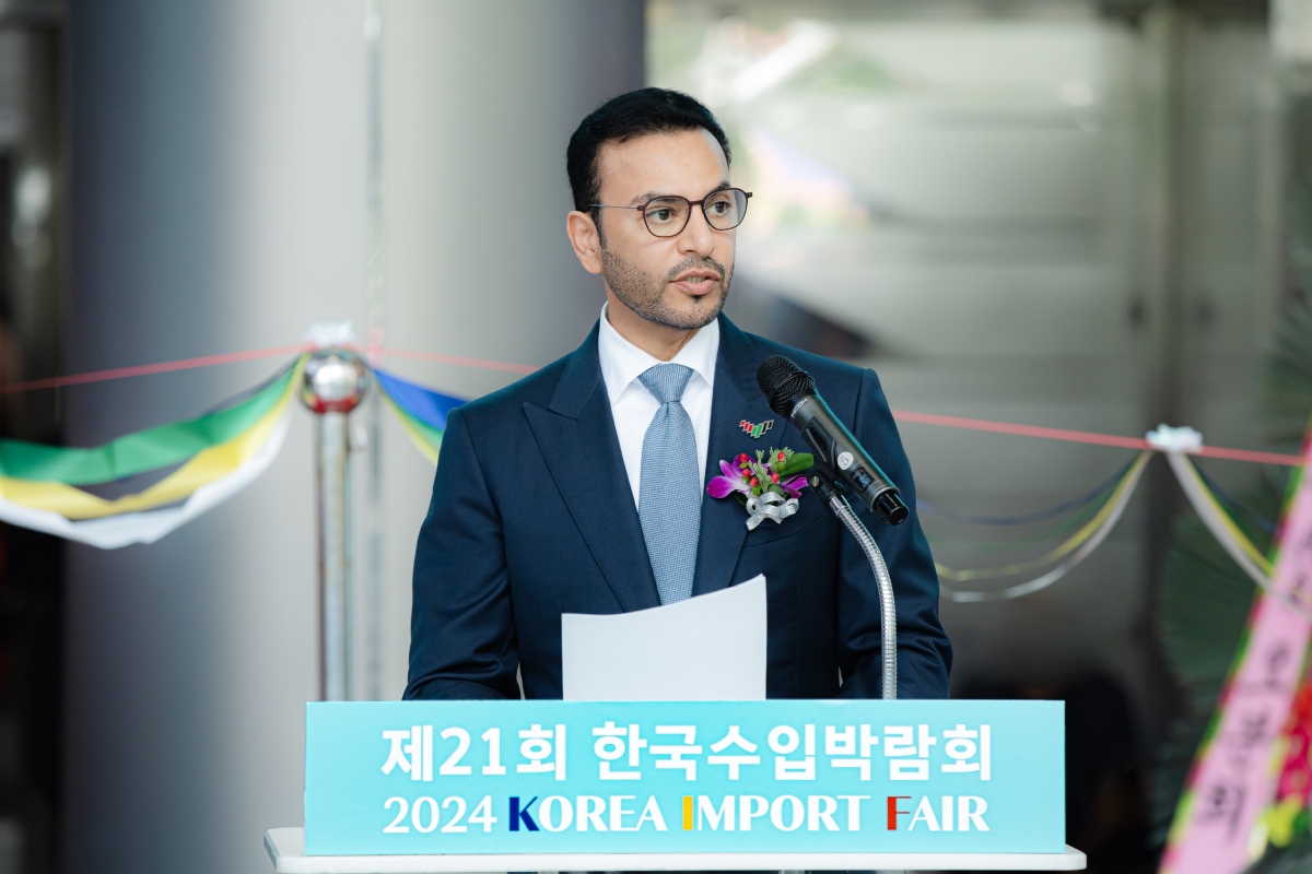 شاركت سفارة الدولة في سيؤول بمعرض الاستيراد الكوري 2024 الذي نظمته جمعية المستوردين الكورية، حيث يعد هذا المعرض منصة لقاء لمختلف الشركات الأجنبية الراغبة في دخول السوق الكورية مما يعد فرصة للترويج عن الشركات الإماراتية في هذا المجال.