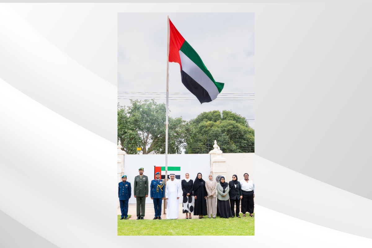 تحتفل دولة الإمارات بيوم العلم في 3 نوفمبر، رمز الوحدة والانتماء والفخر، وتأكيدًا على مسيرة الدولة الراسخة نحو التقدم والازدهار.