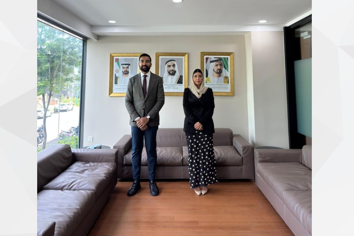 التقت القائم بالأعمال بالإنابة هبة الجنيبي، لدى سفارة دولة الإمارات العربية المتحدة في جمهورية المالديف، بالسيد إبراهيم سياد قاسم، الرئيس التنفيذي لشركة (Villa Resorts) وأحد كبار المسؤولين التنفيذيين في مجموعة (Villa Group).
