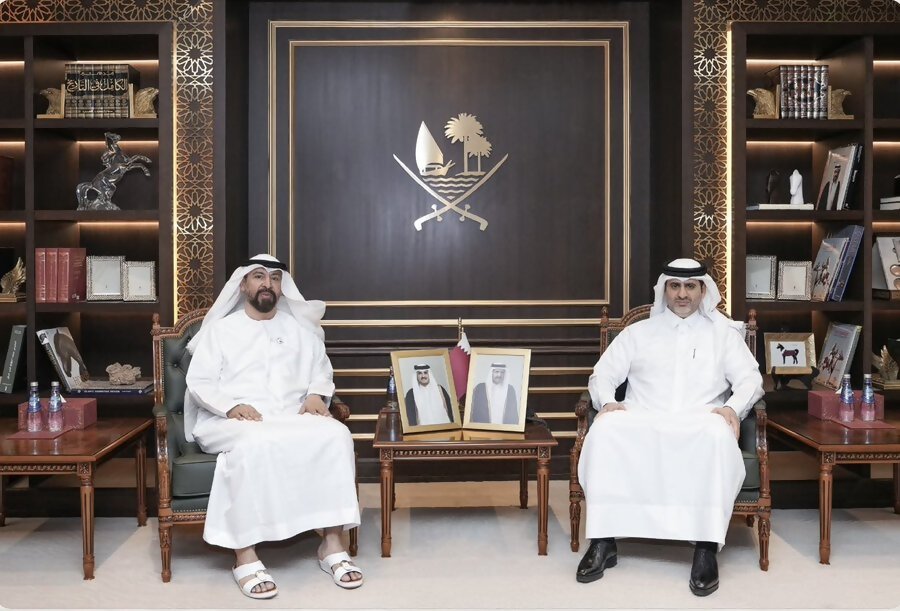 H.E. Saeed Abdulla Al Qemzi, Ambassador of the UAE to the State of Qatar, met with H.E. Sheikh Bandar bin Mohammed bin Saoud Al Thani, Governor of Qatar Central Bank. During the meeting, they discussed ways to enhance cooperation between the two brotherly countries and exchanged views on several issues of mutual interest, contributing to strengthening bilateral relations and advancing partnership in the financial and economic fields.
