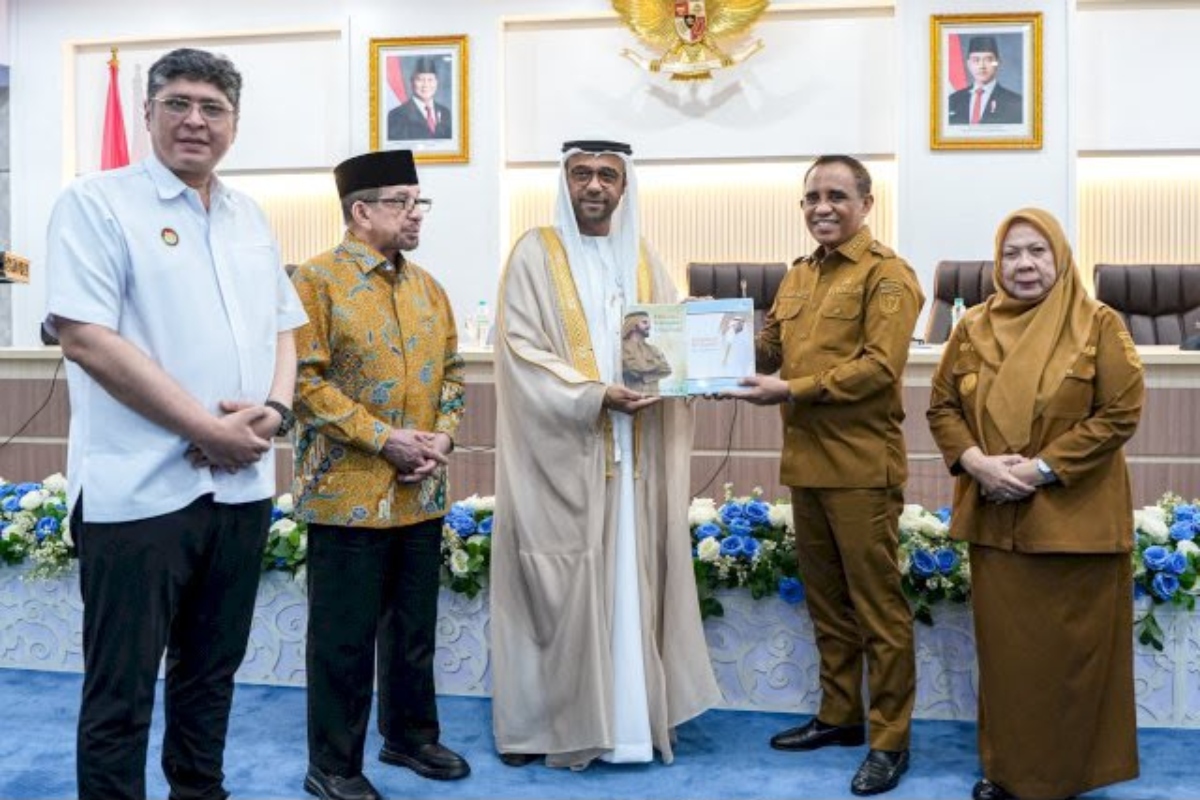 UAE Ambassador Meets Governor of Central Sulawesi,   Indonesia, to Discuss Investment Cooperation