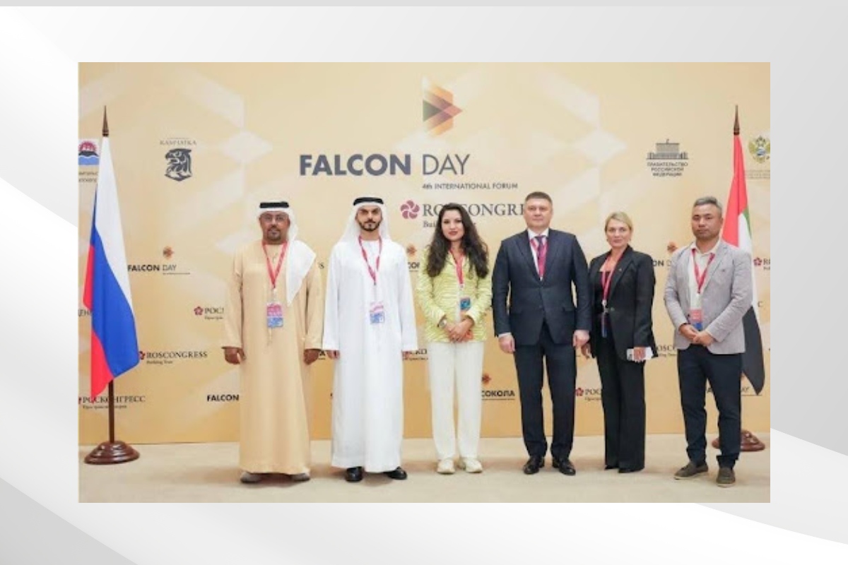 شاركت سفارة دولة الإمارات العربية المتحدة لدى روسيا الاتحادية، في الجلسة العامة بعنوان «الرموز الحية: الحفاظ على الصقريات من التقاليد إلى البرامج الحديثة»، وذلك ضمن أعمال المنتدى الدولي الرابع «يوم الصقر»، المنعقد على هامش منتدى الشرق الاقتصادي في مدينة فلاديفوستوك.

