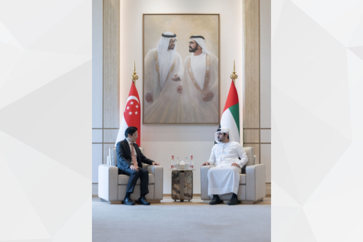 مكتوم بن محمد يستقبل رئيس وزراء سنغافورة