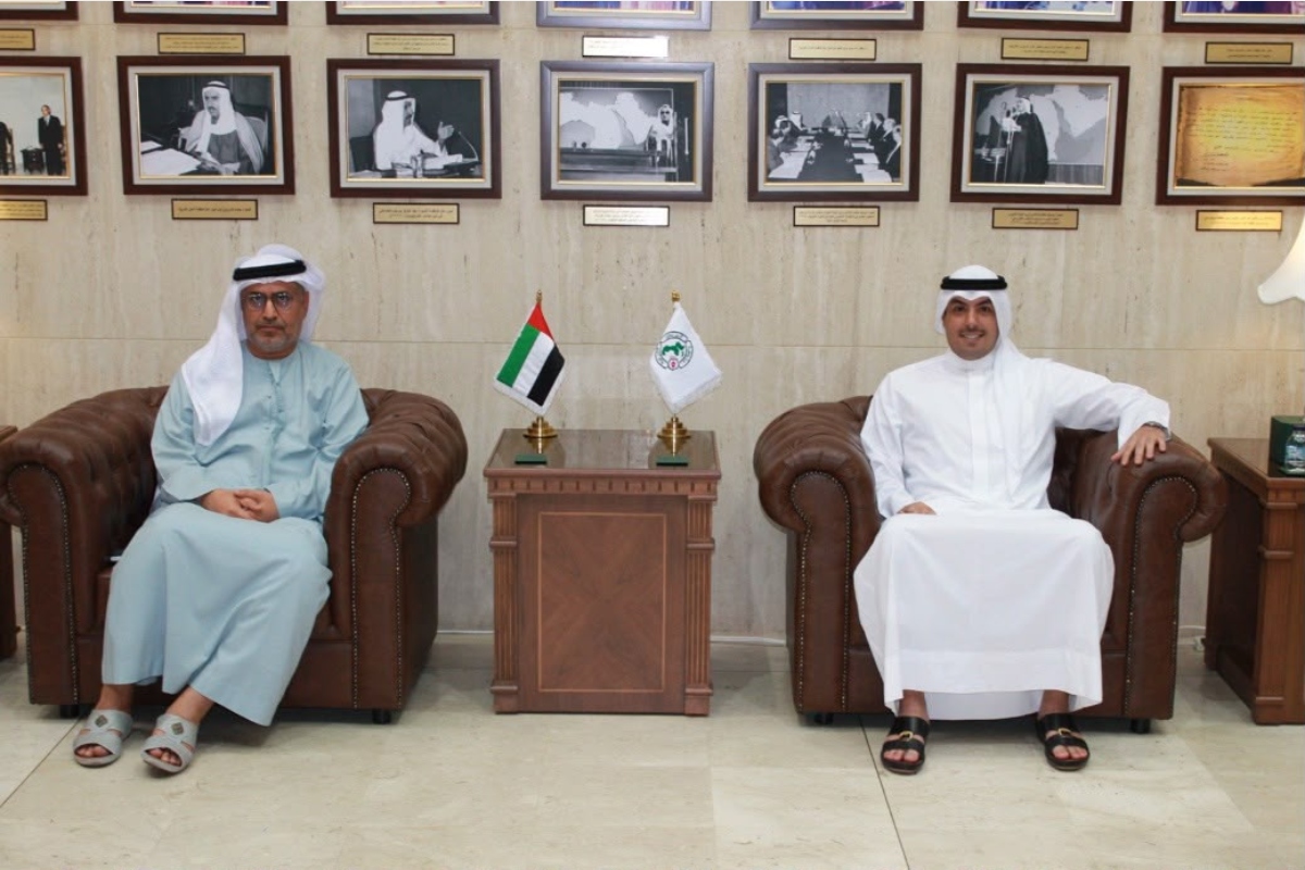 UAE Ambassador Attends Lecture on Security in the Middle East