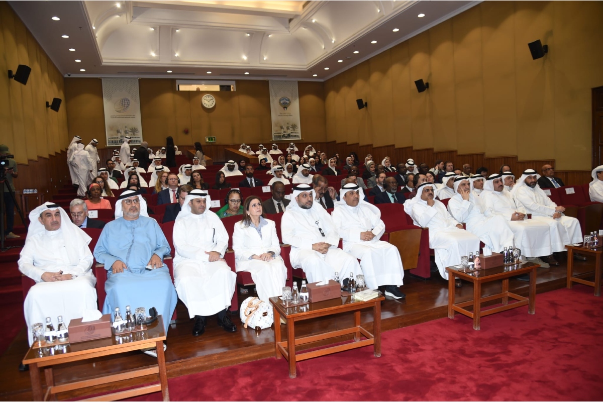 سفير الدولة يحضر محاضرة حول الأمن في الشرق الأوسط