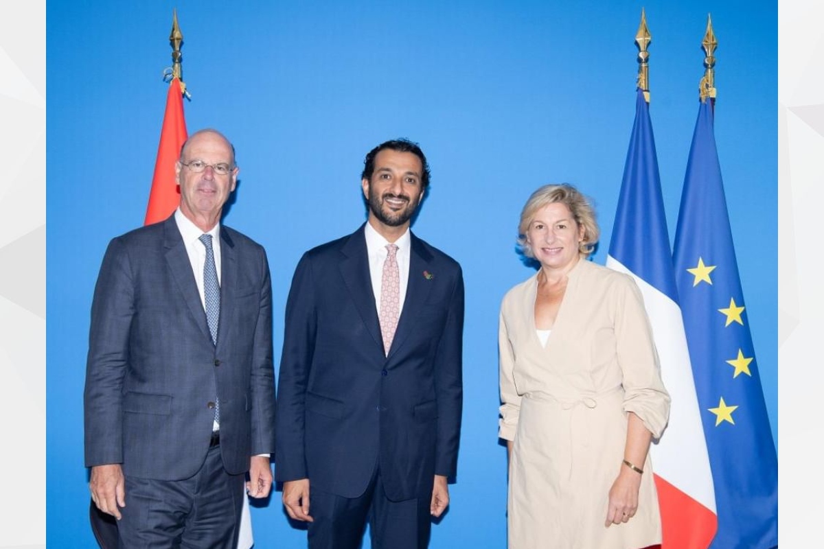 S.E. Abdulla bin Touq Al Marri, ministre de l’Économie et du Tourisme des Émirats arabes unis, s’est entretenu à Paris avec S.E. Eric Lombard, ministre français de l’Économie, des Finances et de la Souveraineté industrielle et numérique, ainsi qu’avec S.E. Nathalie Delattre, ministre déléguée chargée du Tourisme, des moyens de renforcer le partenariat économique entre les Émirats arabes unis et la France.
