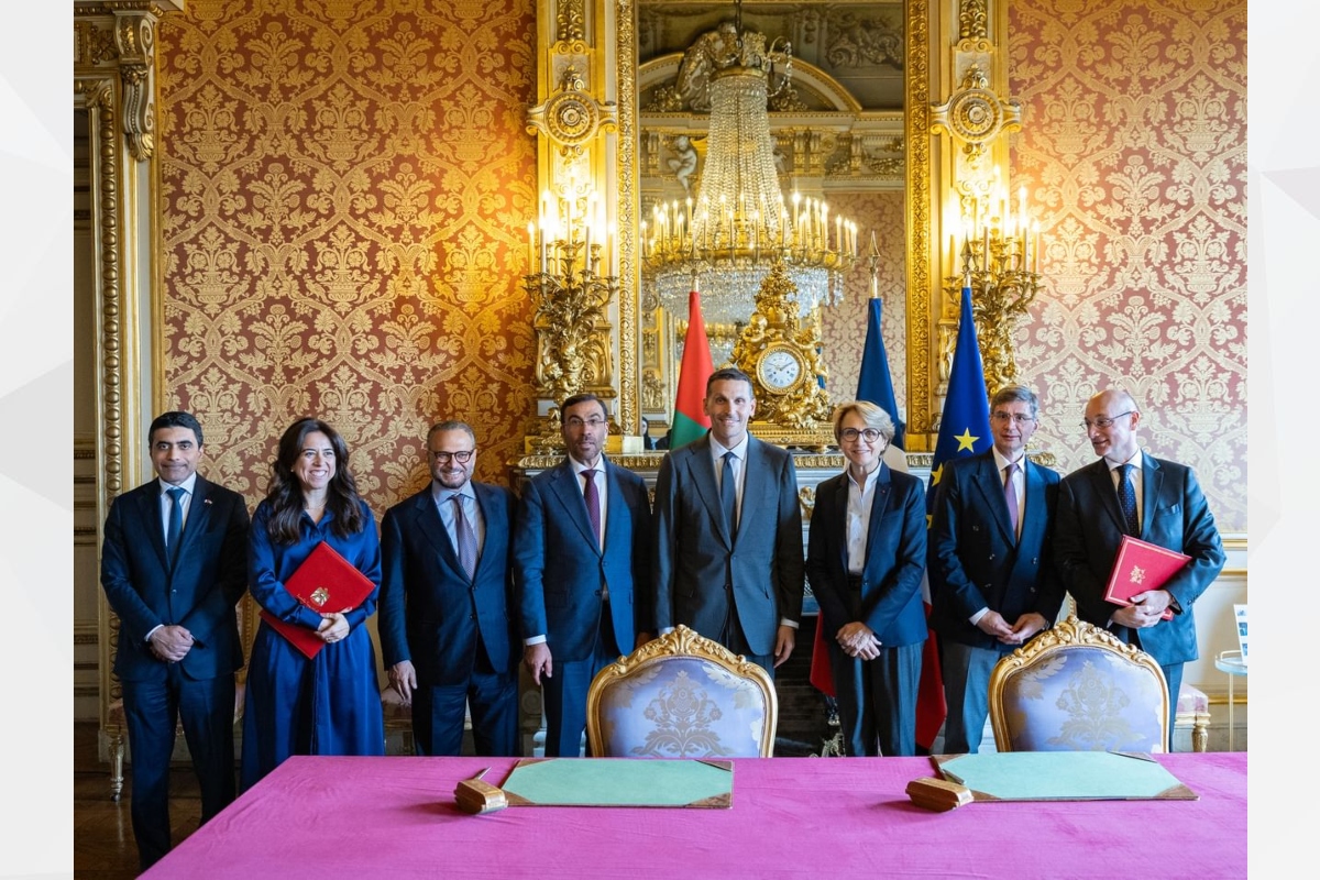 Dans le prolongement du partenariat stratégique de longue date entre les Émirats arabes unis et la République française, et conformément aux orientations de Son Altesse Cheikh Mohamed bin Zayed Al Nahyan, Président des Émirats arabes unis, et d’Emmanuel Macron, Président de la République française, la 17e session du Dialogue stratégique franco-émirien s’est tenue mercredi à Paris.




