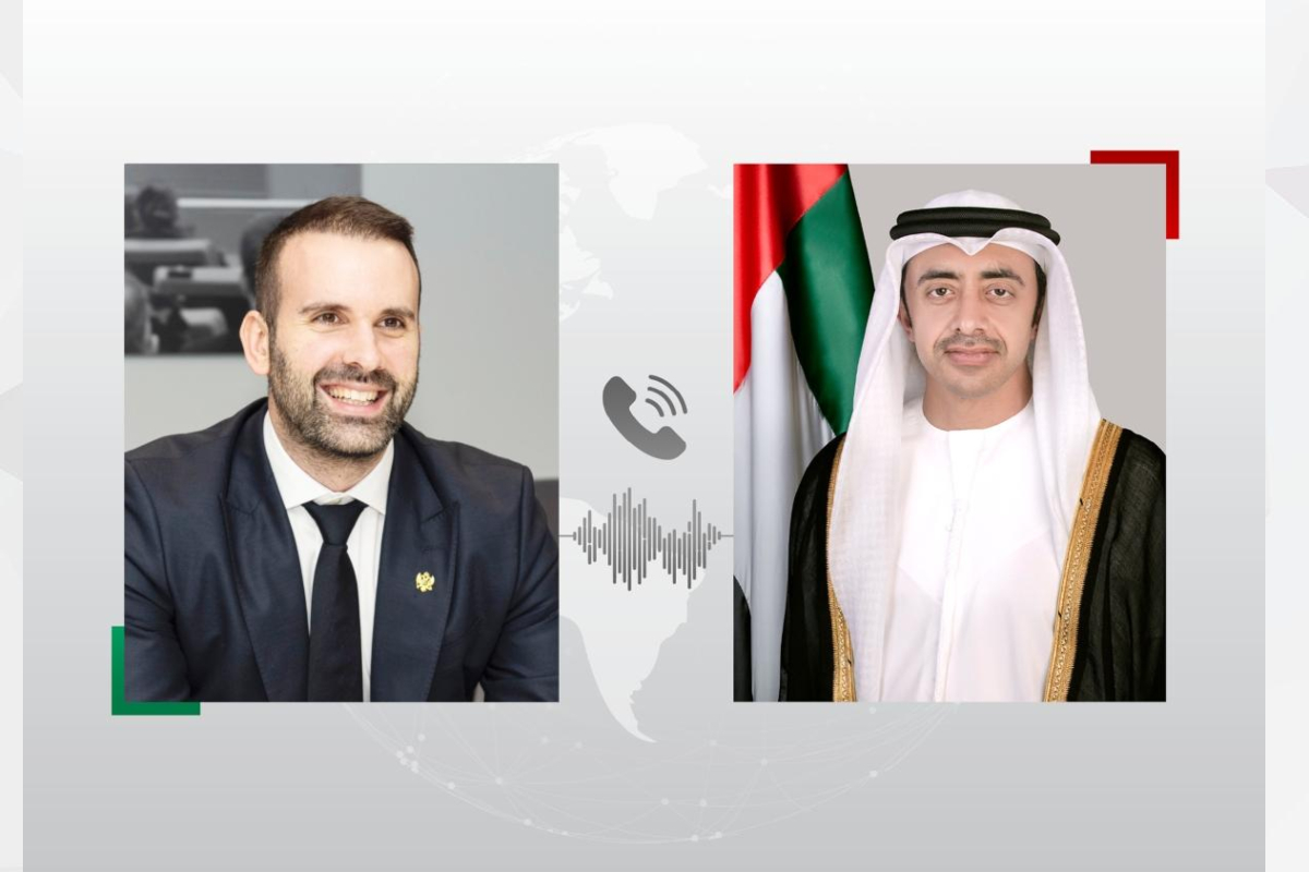 أجرى سمو الشيخ عبدالله بن زايد آل نهيان نائب رئيس مجلس الوزراء وزير الخارجية، اتصالاً هاتفياً مع رئيس وزراء مونتينيغرو  معالي ميلويكو سبايتش لبحث سُبل تعزيز العلاقات الثنائية بما يخدم المصالح المشتركة، كما استعرض الجانبان الفرص المتاحة لتطوير التعاون في القطاعات التي تتوافق مع القطاعات التنموية للبلدين، كما أشاد سمو الشيخ عبدالله خلال الاتصال بالعلاقات المتنامية والمزدهرة بين دولة الإمارات العربية المتحدة ومونتينيغرو، وقد تبادل الطرفان وجهات النظر حول عددٍ من القضايا ذات الاهتمام المشترك.
