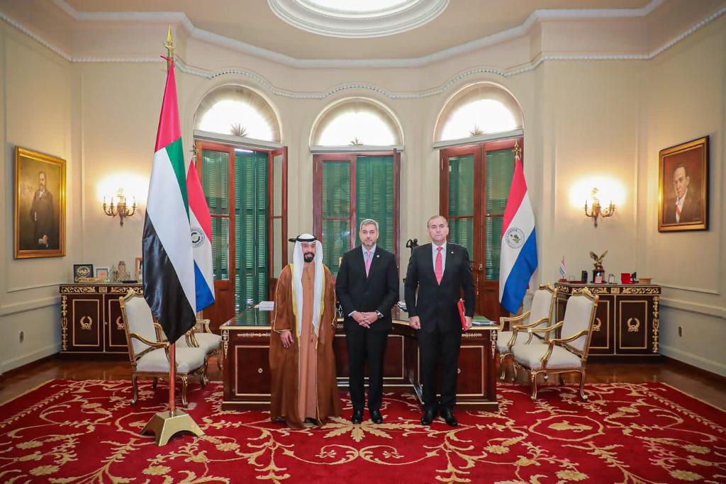 UAE Non-Resident Ambassador Presents Credentials to President of Paraguay