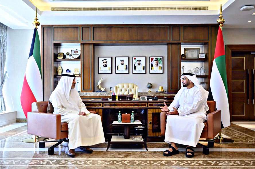 Lieutenant General His Highness Sheikh Saif bin Zayed Al Nahyan, Deputy Prime Minister and Minister of Interior, received His Excellency Sheikh Fahad Yousef Saud Al-Sabah, First Deputy Prime Minister, Minister of Defense, and Minister of Interior of Kuwait, at the Ministry of Interior headquarters in Abu Dhabi