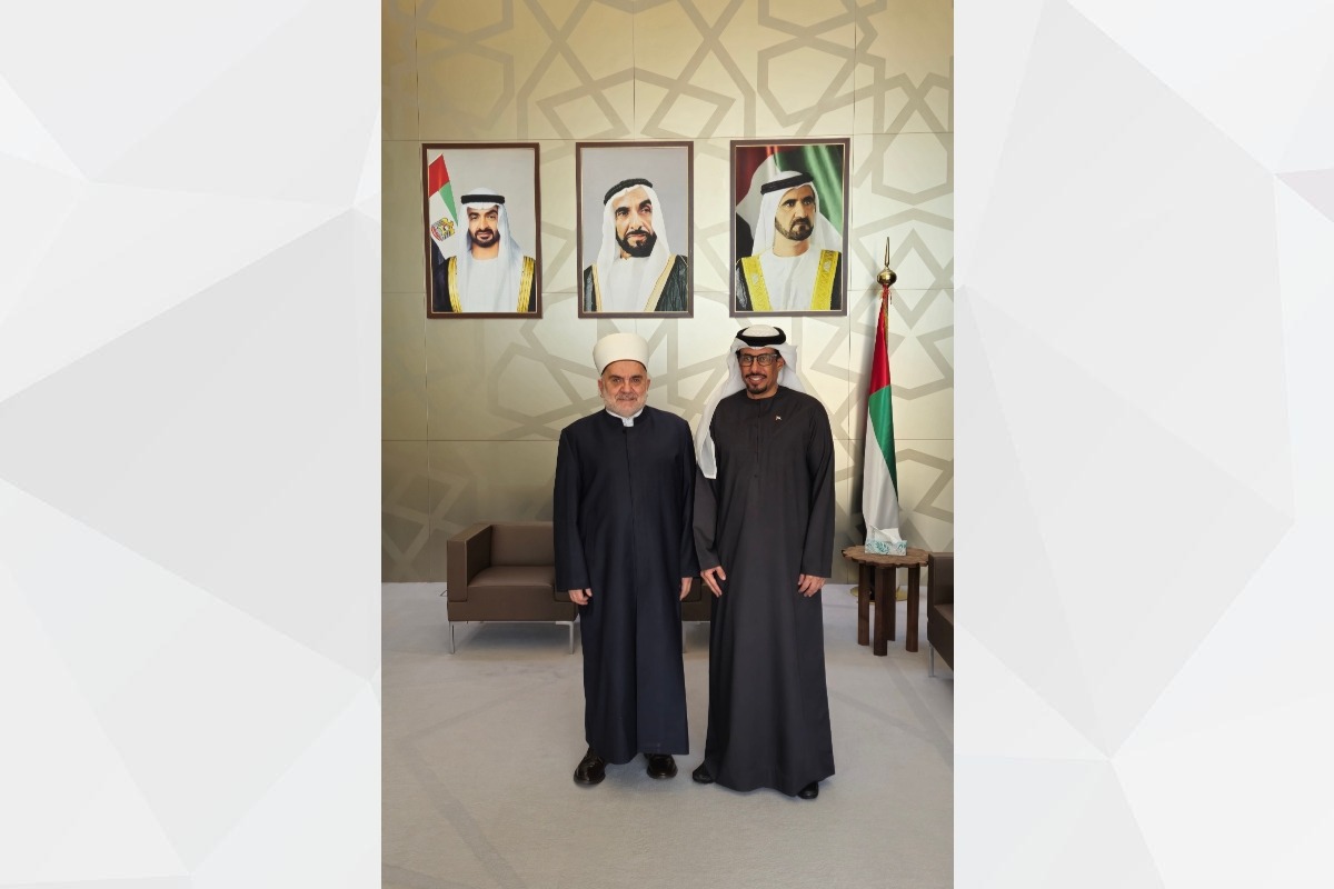 H.E. Ahmed Hatem Almenhali, Ambassador of the United Arab Emirates to the Republic of Serbia, welcomed the Honorable Mufti Dr. Mevlud Dudic, President of the Islamic Community in the Republic of Serbia.
