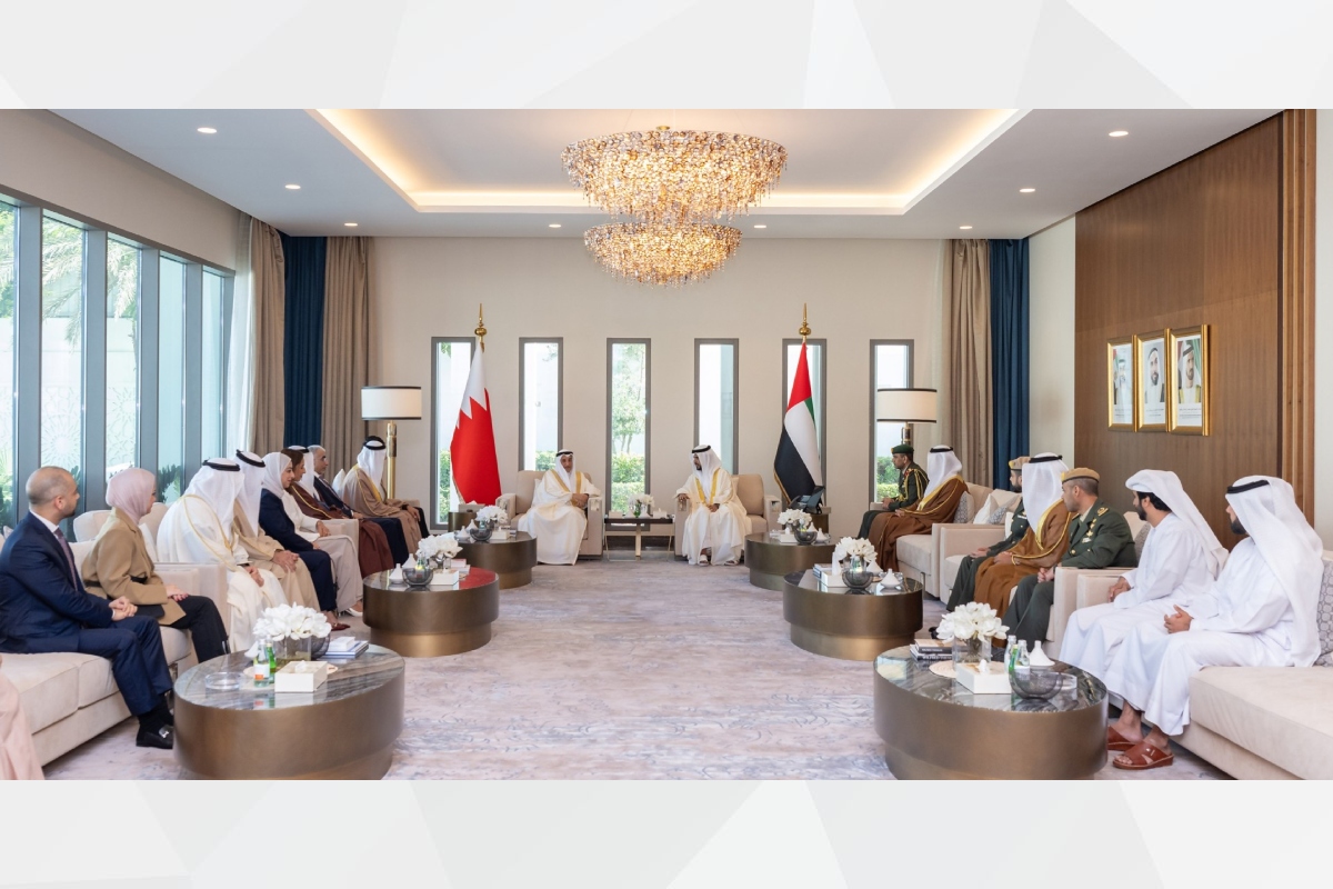 نيابة عن سمو ولي العهد رئيس مجلس الوزراء.. معالي الشيخ خالد بن عبد الله يحضر احتفال السفارة الإماراتية بعيد الاتحاد ويؤكد: أواصرنا مع الإمارات لا تنفصم وتجسد الروابط المتينة التي تجمعنا والنابعة من قيمنا المشتركة 
