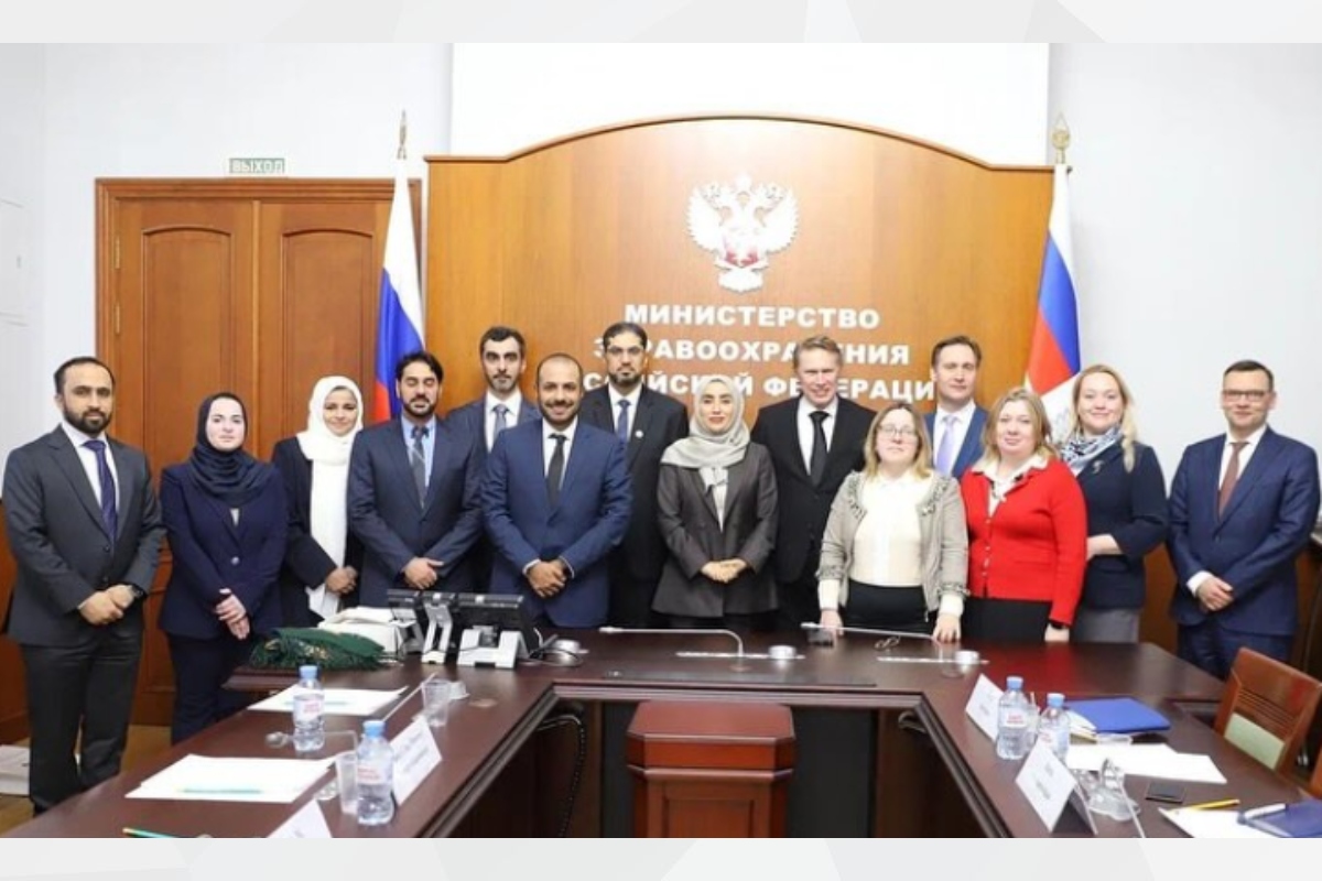 In the presence of His Excellency Ambassador Dr. Mohammed Ahmed Al Jaber, His Excellency Mikhail Murashko, Minister of Health of the Russian Federation, met with Her Excellency Dr. Noura Al Ghaithi, Undersecretary of the Abu Dhabi Department of Health, at the Russian Ministry of Health headquarters. During the meeting, they discussed bilateral cooperation in the health sector and other topics of mutual interest.