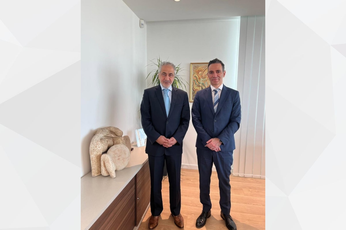 The UAE Ambassador in Nicosia, H.E. Mohammed Saif Al Shehhi, met with the Deputy Minister of Research, Innovation and Digital Policy, H.E. Mr. Nicodemos Damianou. During the meeting