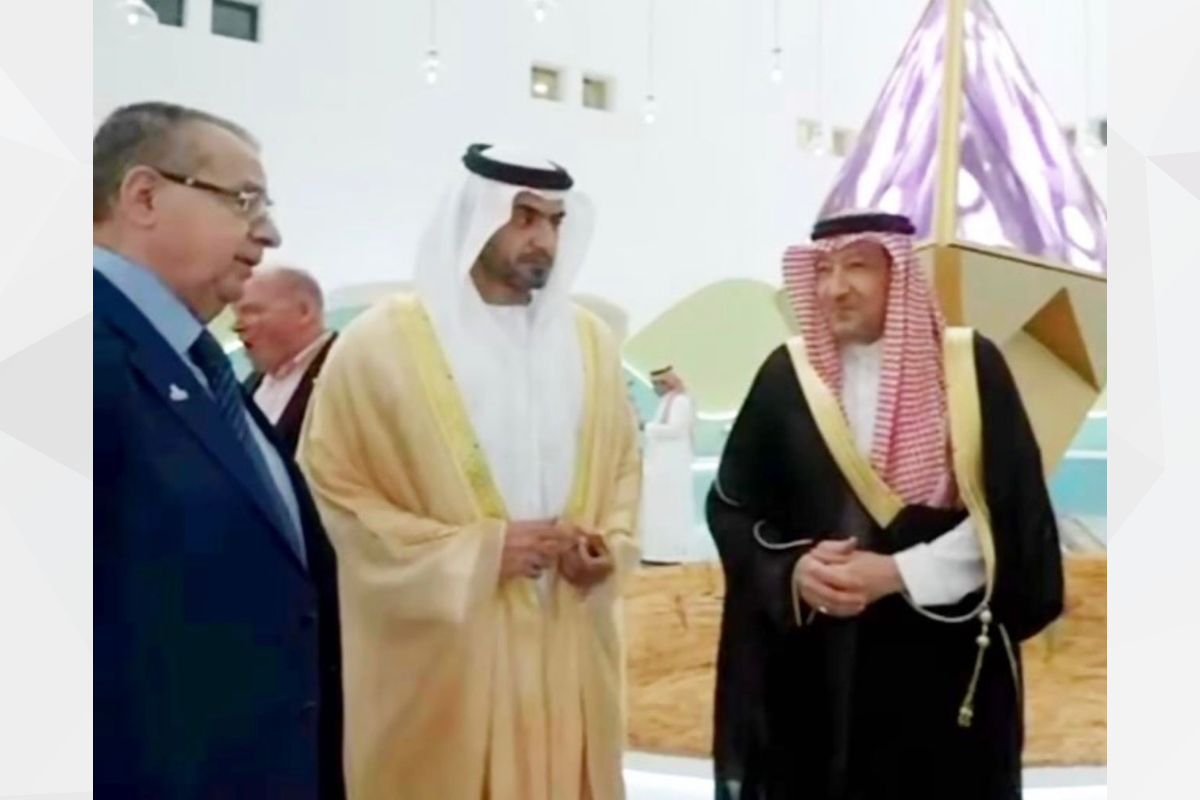 بدعوة من وزارة الخارجية السعودية ، حضر سعادة السفير الشيخ نهيان بن سيف آل نهيان سفير الدولة لدى الرياض الحفل الذي اقامته الوزارة وبحضور معالي نائب وزير الخارجية المهندس وليد الخريجي وكبار مسؤلي الوزارة وعدد من سفراء الدول بمناسبة اليوم الوطني السعودي ال 94.