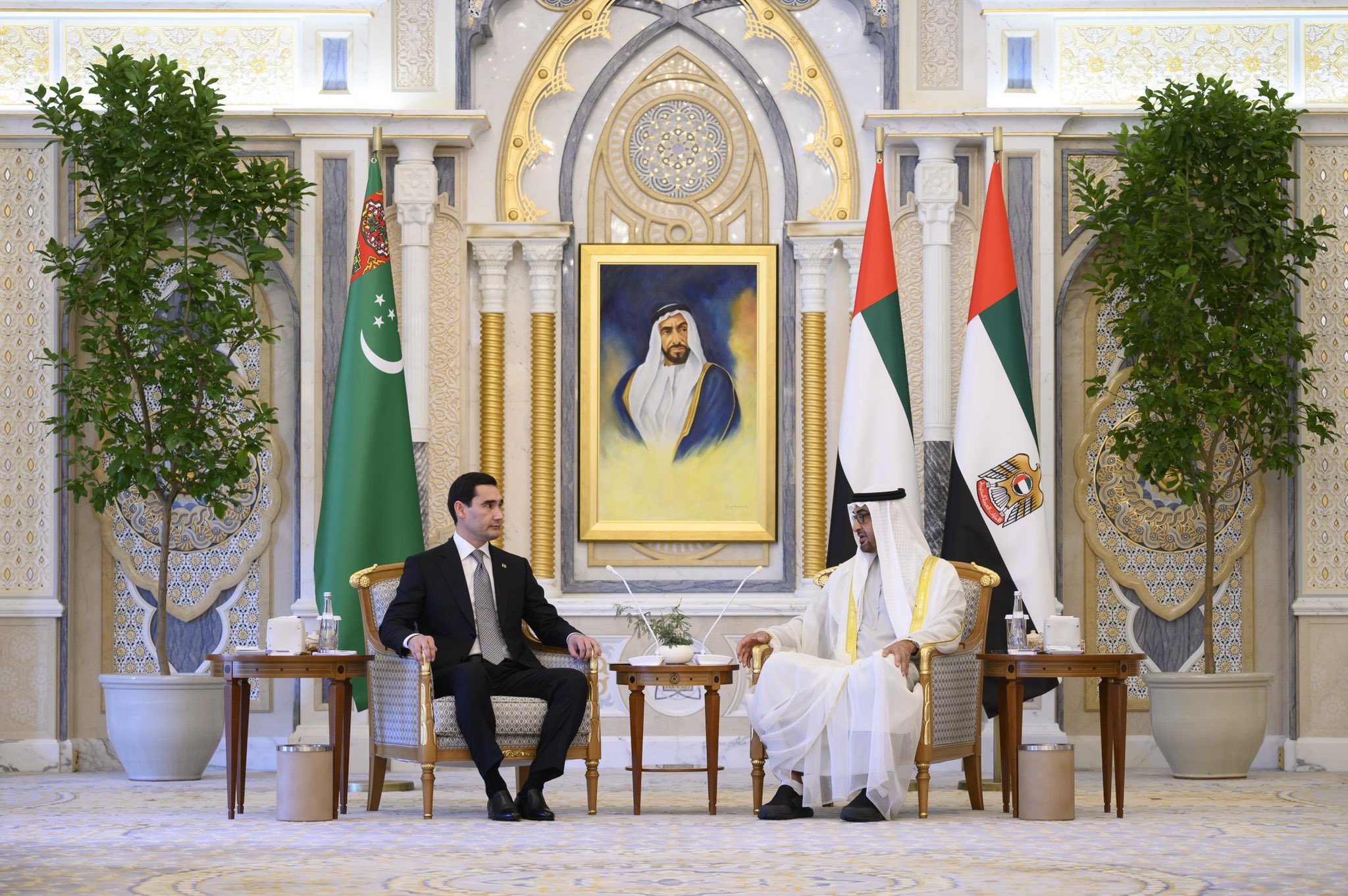 استقبل صاحب السمو الشيخ محمد بن زايد آل نهيان رئيس دولة الامارات العربية المتحدة 