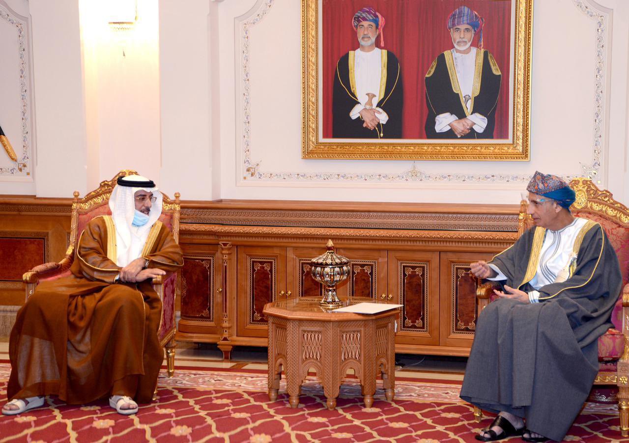 They discussed bilateral relations between the two brotherly countries and the ways to develop them in a number of economic and cultural fields.