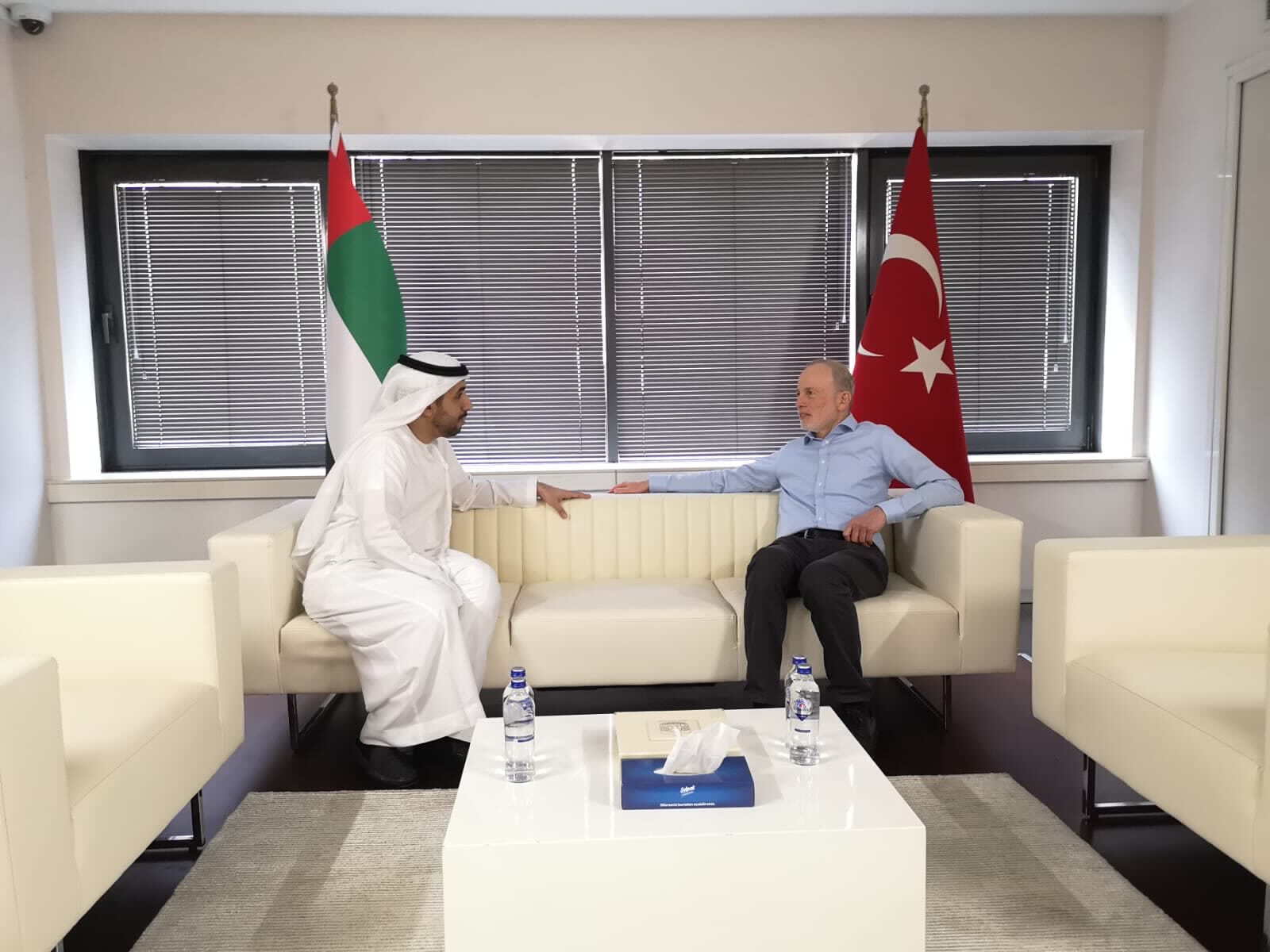 قدم سعادة/ ايهود ايتام، القائم بالأعمال في القنصلية الإسرائيليه بإسطنبول، واجب العزاء في وفاة المغفورله بإذن الله تعالى سمو الشيخ خليفة بن زايد آل نهيان 