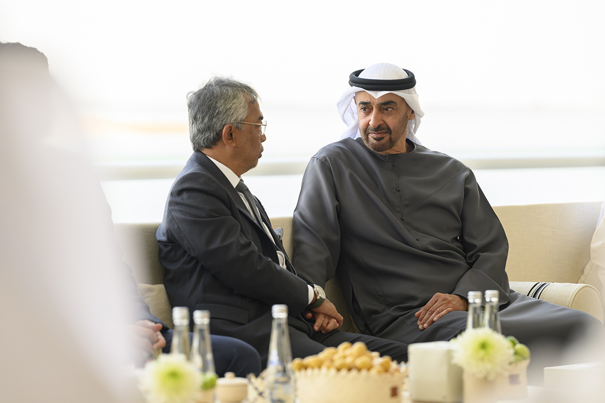 UAE President receives King of Malaysia