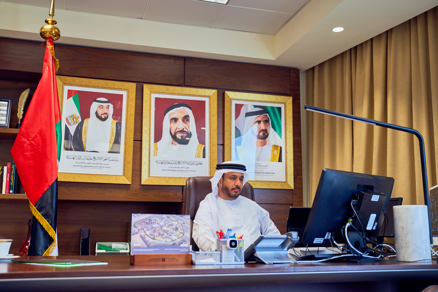سعادت القنصل العام متحدثا في ندوة تنمية افريقيا