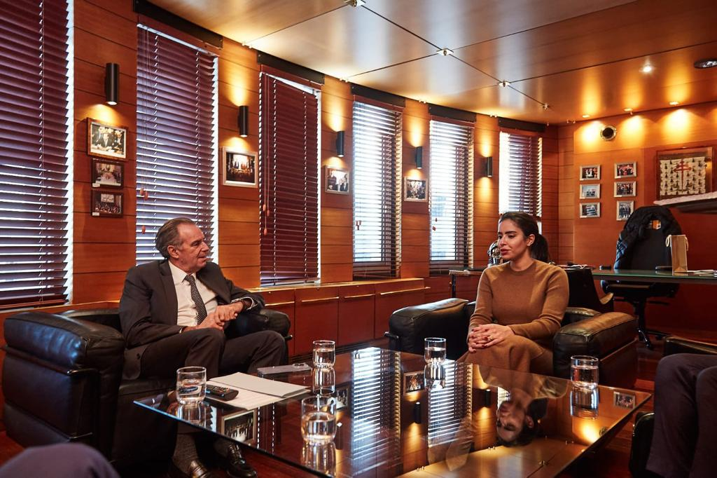 S.E. Hend Al-Otaiba s'est réunie avec le président du Conseil régional de la région de PACA, M Renaud Muselier afin de discuter des perspectives de la coopération économique entre les deux pays et des moyens de les promouvoir.