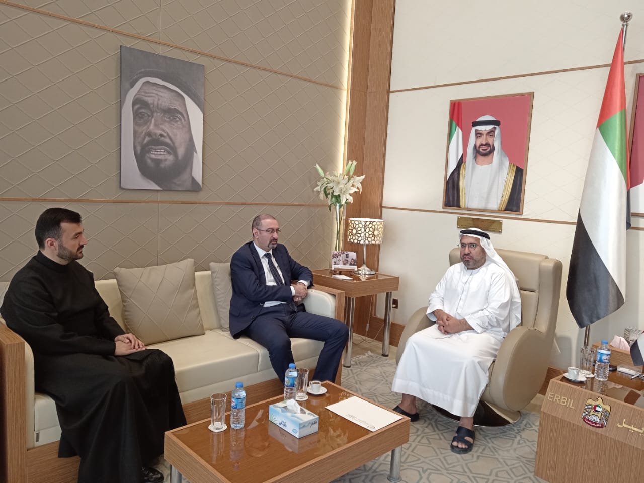 His Excellency Ahmed Al Dhaheri, Consul General of the UAE, received a Christian delegation headed by His Excellency Martin Nabil, Priest of the Assyrian Church in Erbil, representing Patriarch Mar Awa III, Patriarch of the Assyrian Church of the East in Iraq and the world. During the meeting, aspects of the programs and projects presented by the UAE to the displaced communities were discussed.