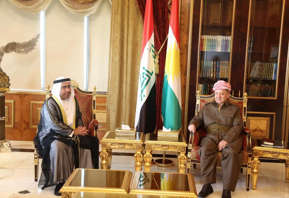 His Excellency Masoud Barzani, former President of the Kurdistan Region of Iraq, Chairman of the Kurdistan Democratic Party, received His Excellency Ahmed Al Dhaheri, Consul General of the UAE in the Kurdistan Region. Kurdistan and ways to strengthen it. The developments in the situation in the region, Iraq and the region were also discussed.