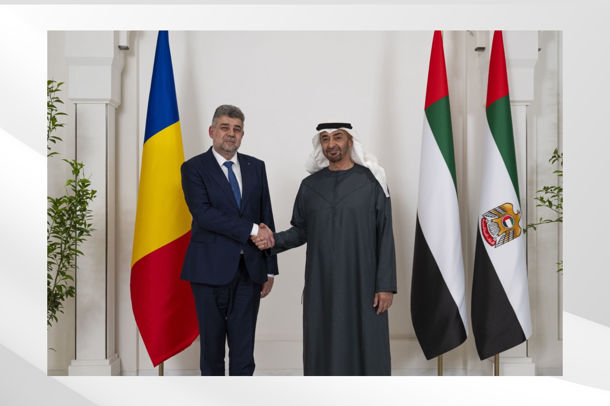 استقبل صاحب السمو الشيخ محمد بن زايد آل نهيان رئيس الدولة “حفظه الله”، اليوم معالي أيون مارسيل تشيولاكو رئيس وزراء جمهورية رومانيا الصديقة الذي يقوم بزيارة عمل إلى الدولة.