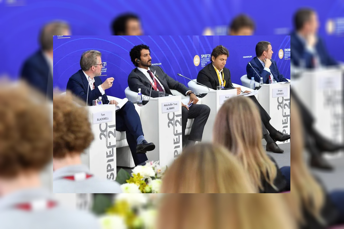 شارك معالي عبدالله بن طوق المري وزير الاقتصاد في الدورة الرابعة والعشرين لمنتدى سان بطرسبرغ الاقتصادي الدولي الذي عُقد في مدينة سان بطرسبرغ الروسية