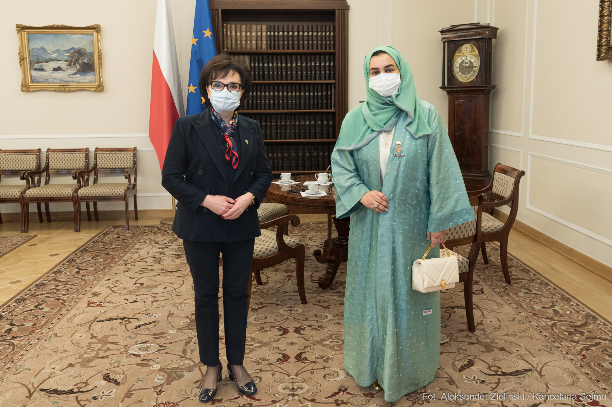 Dr. Eman Ahmed Al Salami, UAE Ambassador to Poland, has met with Elżbieta Witek, Speaker of the Polish Sejm.
During the meeting, the parties discussed aspects of cooperation between the UAE and Poland in a number of areas of common interest and ways to further develop them, especially in the parliamentary field.
