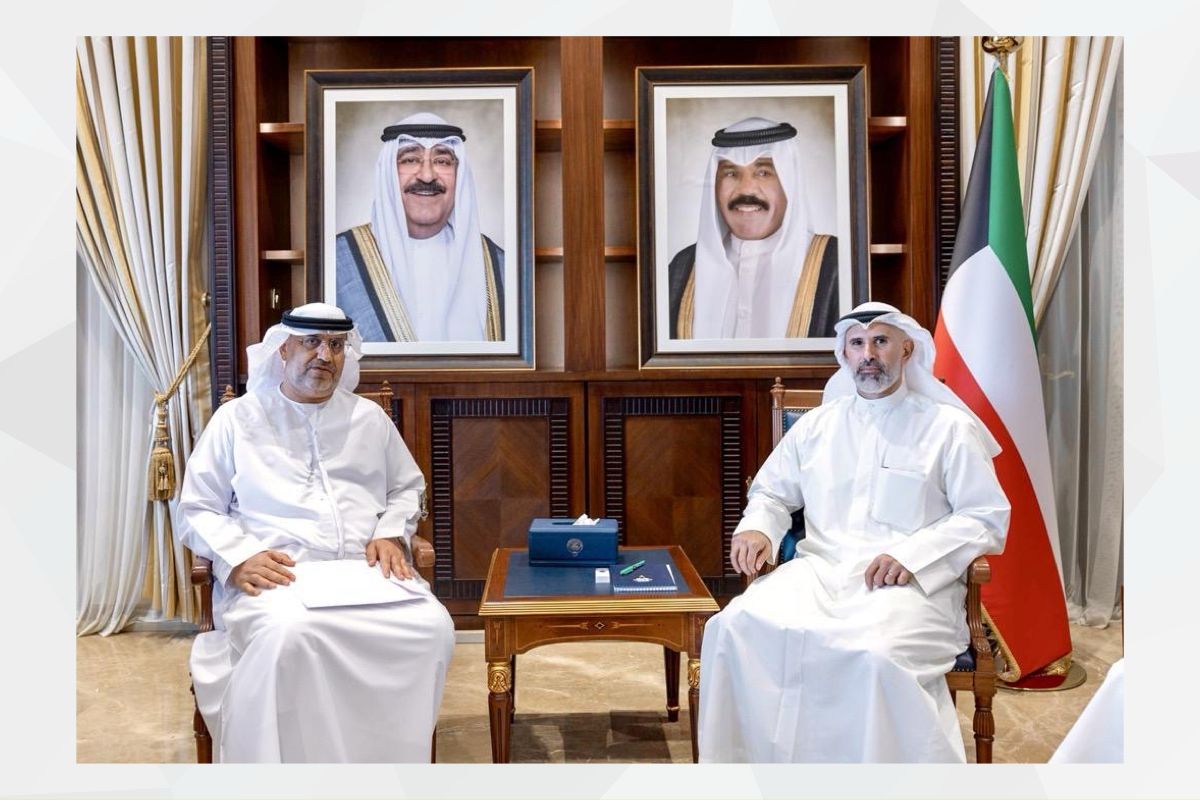 UAE Ambassador to Kuwait, met this morning with His Excellency Ambassador Sheikh Jarrah jaber Al-Ahmad Al-Sabah, Deputy Minister of Foreign Affairs. During the meeting, they reviewed the excellent relations between the two countries.