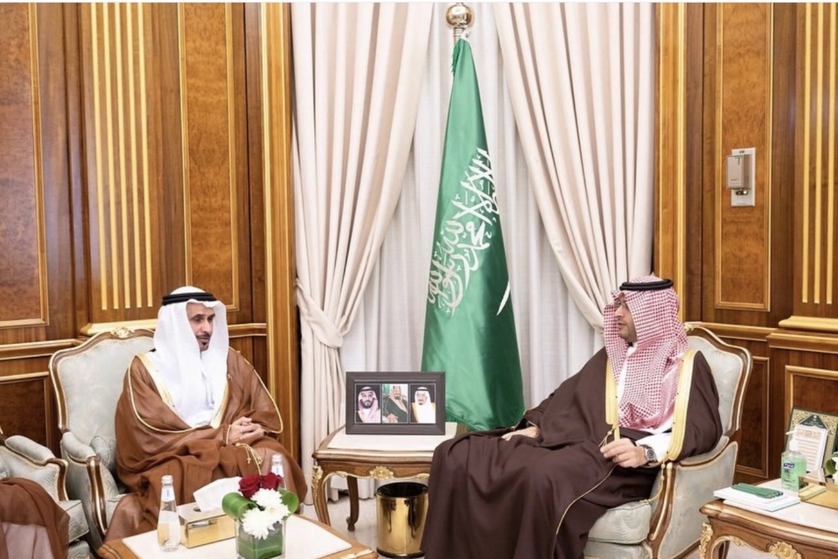استقبل صاحب السمو الملكي الأمير تركي بن محمد بن فهد بن عبدالعزيز وزير دولة وعضو مجلس الوزراء، سعادة السفير مطر سالم علي مرّان الظاهري، وجرى خلال اللقاء بحث جوانب التعاون المشترك وتعزيز العلاقات الأخوية بين دولة الإمارات العربية المتحدة والمملكة العربية السعودية.
