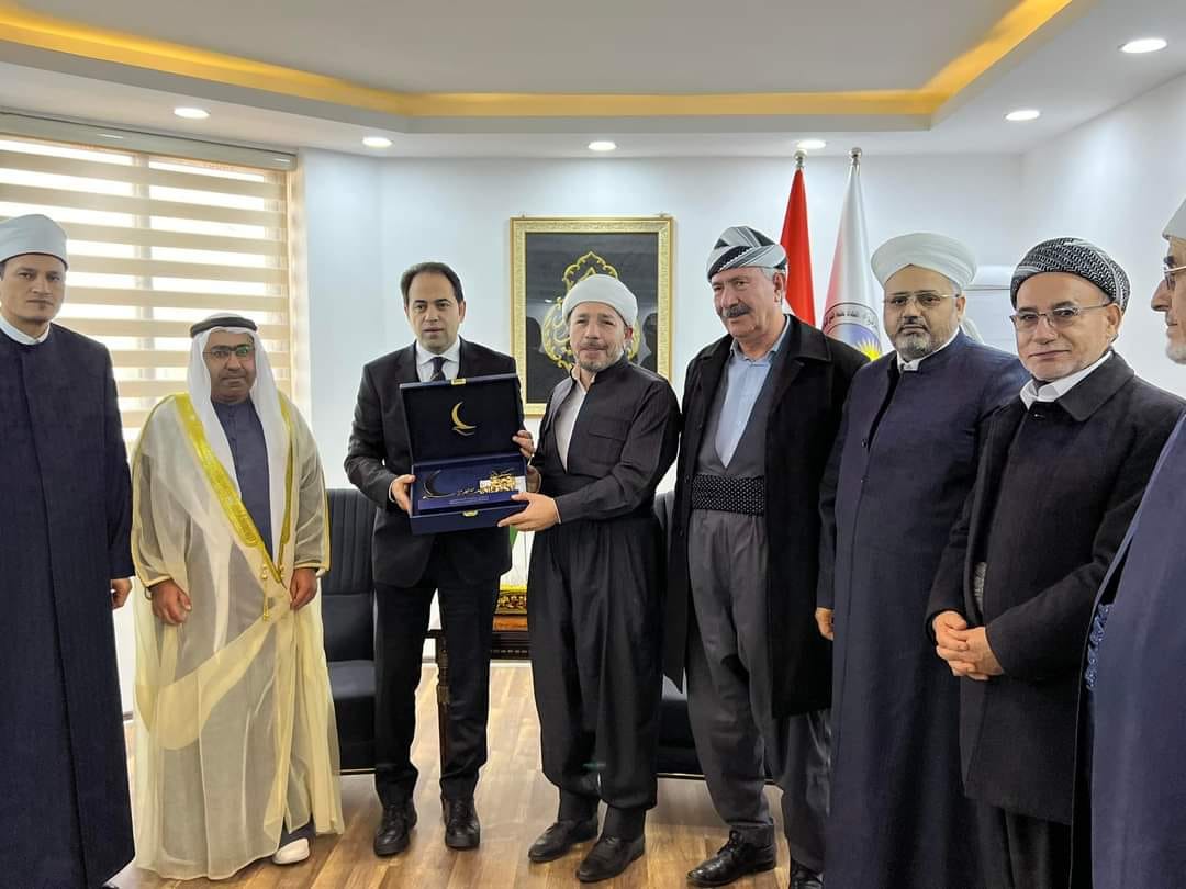 The delegation of the Islamic Council of Elders, in the presence of His Excellency Ahmed Al Dhaheri, Consul General of the UAE in the Kurdistan Region, visited the Union of Islamic Religious Scholars, during which they met with His Excellency Abdullah Saeed Wesi, President of the Union. Emphasis was placed on strengthening and developing relations, supporting common issues such as diversity issues, and spreading the concepts of tolerance and peaceful coexistence.