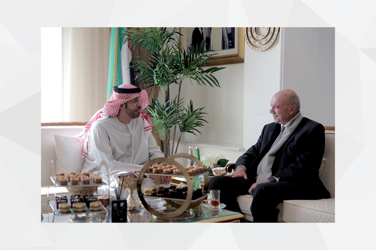 التقى معالي الشيخ خليفة بن محمد بن خالد آل نهيان سفير الدولة في عمّان، دولة فيصل الفايز رئيس مجلس الأعيان الأردني بمقر السفارة، وبحث الجانبان العلاقات الثنائية المتميزة وسبل تعزيزها والبناء عليها بمختلف المجالات