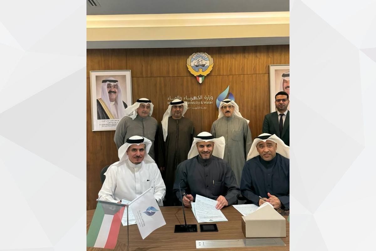 In the presence of His ExcellencyDr. Jassem Muhammad Al-Ostad, the Minister of Electricity, Water, and Renewable Energy, and His Excellency the Head of the Mission, this morning witnessed the signing of a contract between Ducab Cables Company and the Ministry of Electricity in Kuwait. The contract involves supplying and installing 132 kV cables, with a value of 14.5 million Kuwaiti Dinars, approximately equivalent to 173 million Emirati Dirhams. The ambassador expressed pride in the quality of Ducab's products and its extensive experience in meeting the ministry's requirements for high-quality cables

