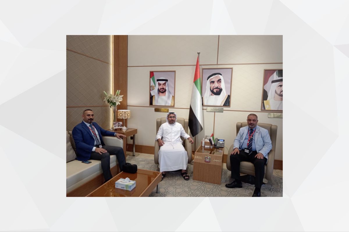 His Excellency Ahmed Al Dhaheri, Consul General of the UAE in the Kurdistan Region of Iraq, met with Mr. Ahmed Ghassan Fadel, Director of Iraq at Emirates Airlines, one of the national companies operating in Iraq, and discussed with him the developments of the company's work and its future plans.
