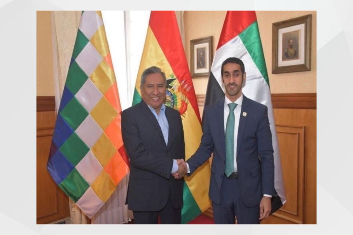 H.E. Mohamed Alshamsi, UAE Ambassador to Peru, held a meeting with H.E. Rogelio Mayta, Minister of Foreign Affairs of the Plurinational State of Bolivia.
