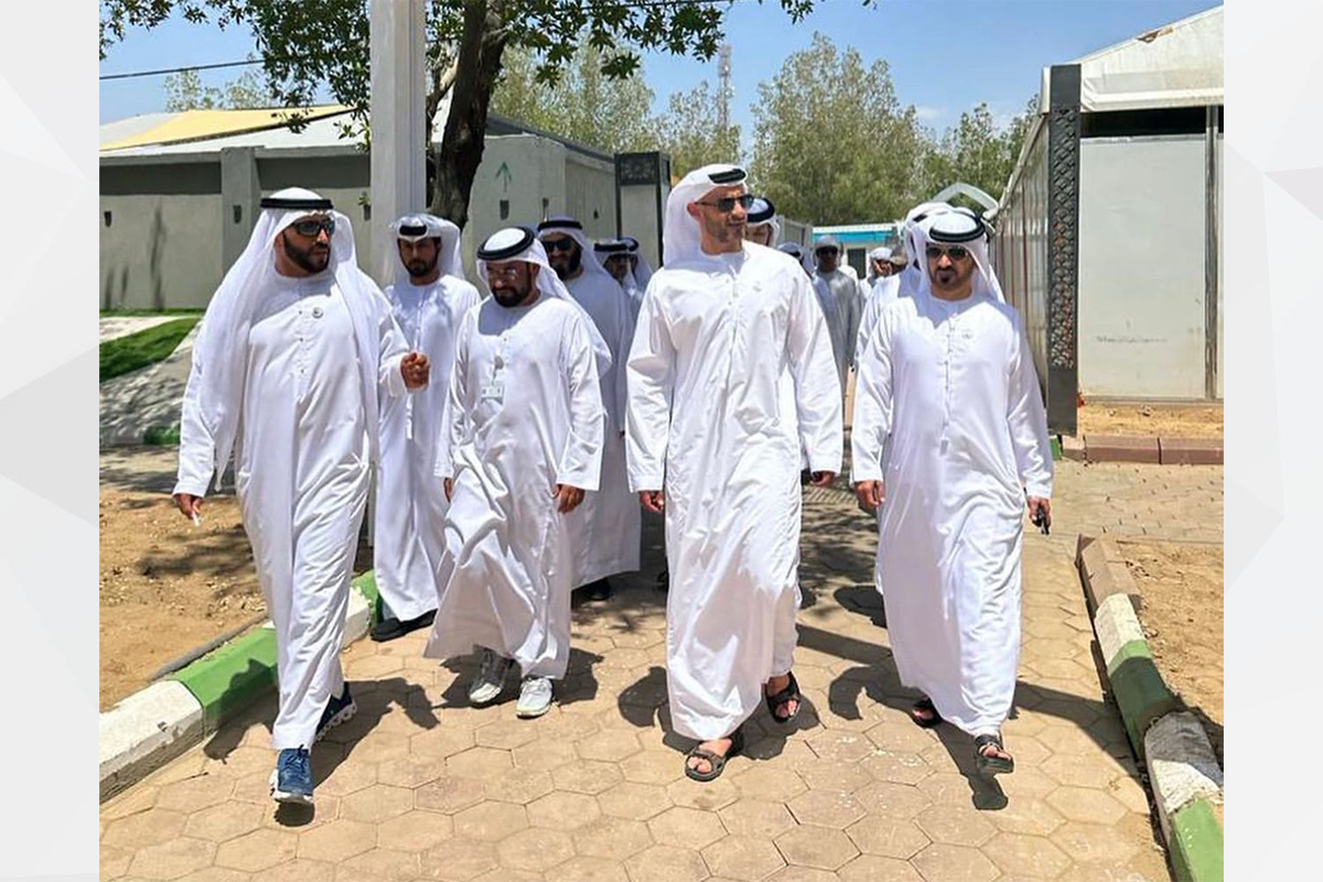 قام سعادة الشيخ نهيان بن سيف آل نهيان سفیر الدولة لدى المملكة العربية السعودية بزيارة تفقدية للمخيم الاماراتي بمشعر عرفات وأطلع على التجهيزات والتحضيرات الخاصة لموسم الحج ،1444هـ - 2023م وذلك بحضور سعادة الدكتور محمد مطر الكعبي، رئيس مكتب شؤون حجاج دولة الإمارات رئيس الهيئة العامة للشؤون الإسلامية والأوقاف.  كما عبر سعادتة عن ثنائه وشكره لقيادة المملكة العربية السعودية الشقيقة والجهات المختصة ذات العلاقة على جهودهم واهتمامهم في الخدمات و التسهيلات الكبيرة المقدمة لضيوف الرحمن.